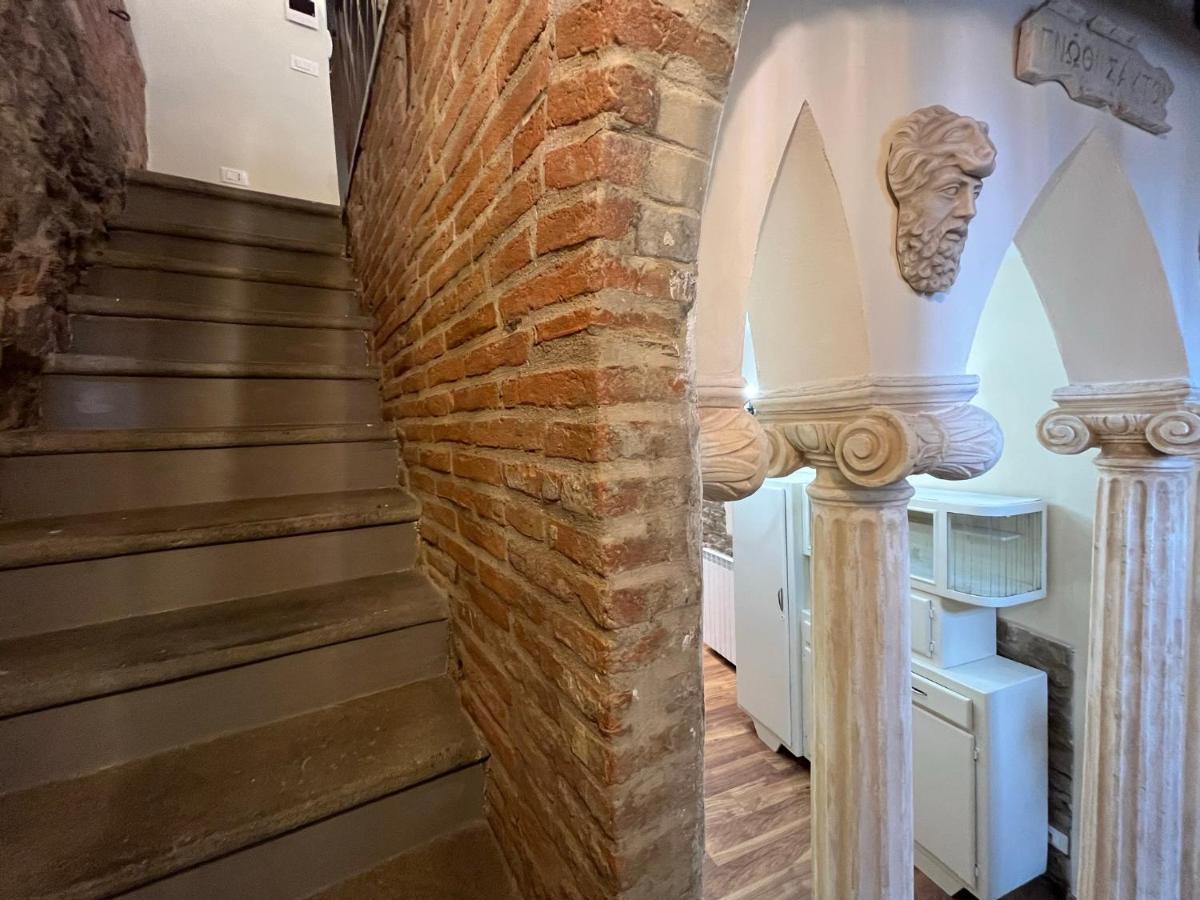Cortona Suite - The House With Well And The Frescos Palace Εξωτερικό φωτογραφία